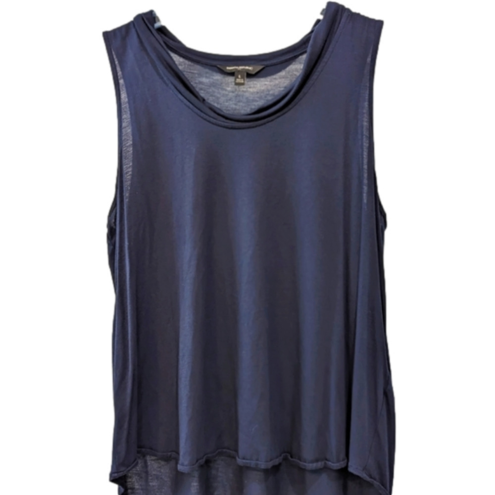 Banana Republic Navy scoop neck tank, size Large